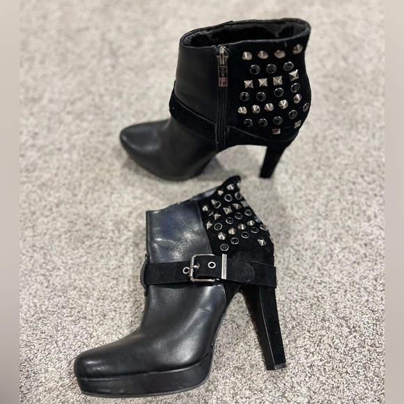 BCBGeneration BG-Sparta Women's Embellished Leather & Suede Boot Sz 7 - Picture 3 of 6